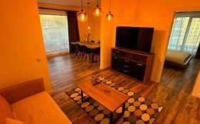 Cozy Two Bedroom Apartment